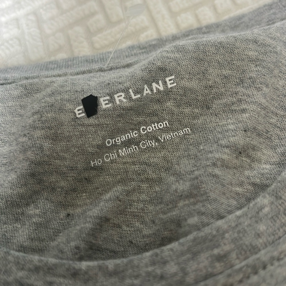 2 Everlane Slim Fit Crewneck Gray Short Sleeve Organic Cotton Tees, new - Picture 5 of 7